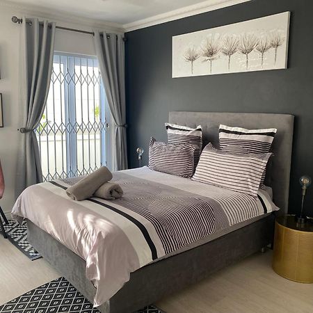 Bed And Breakfast Villa Livadia Cape Town Exterior photo