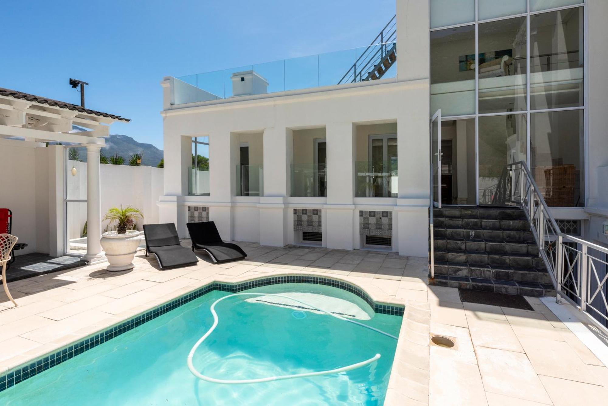 Bed And Breakfast Villa Livadia Cape Town Exterior photo