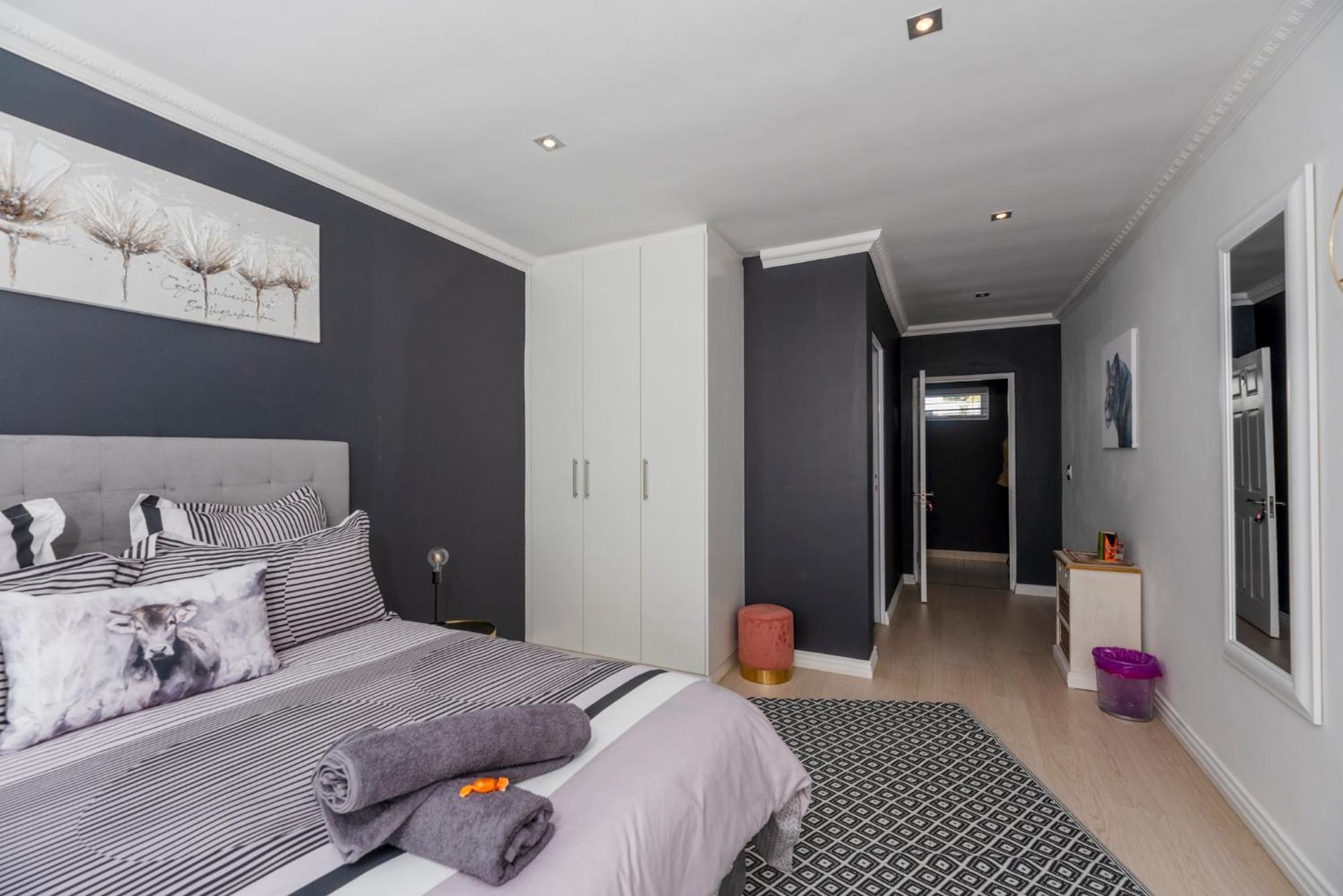 Bed And Breakfast Villa Livadia Cape Town Exterior photo