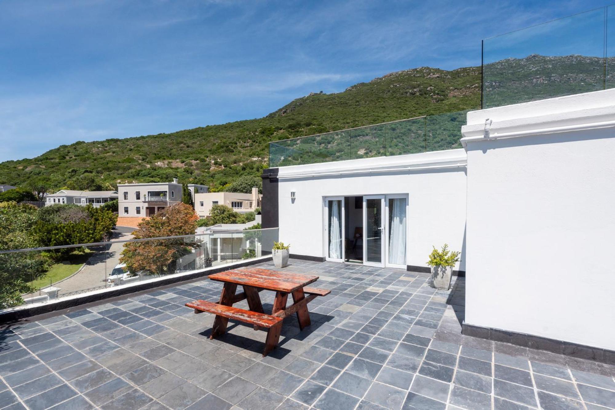 Bed And Breakfast Villa Livadia Cape Town Exterior photo