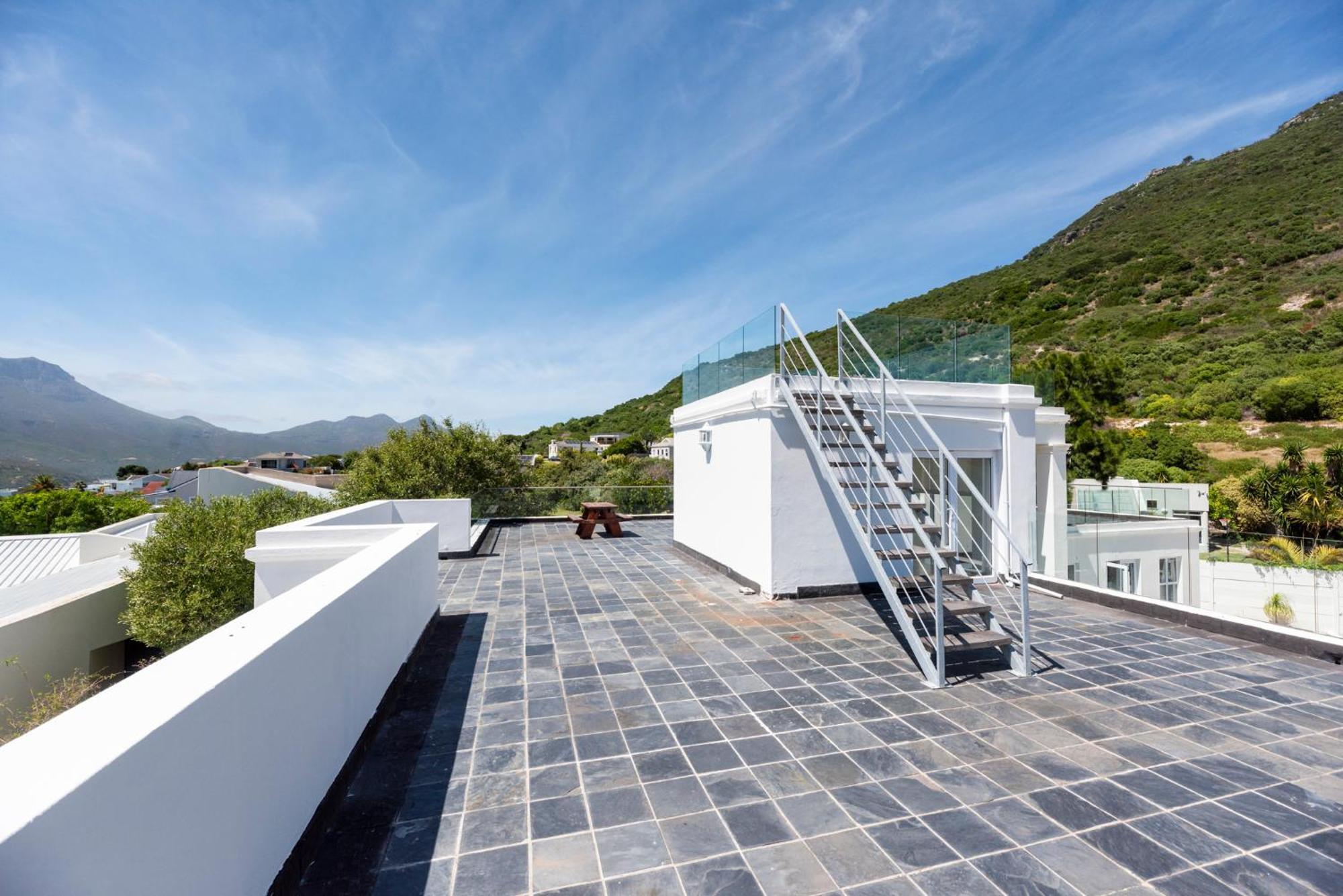 Bed And Breakfast Villa Livadia Cape Town Exterior photo